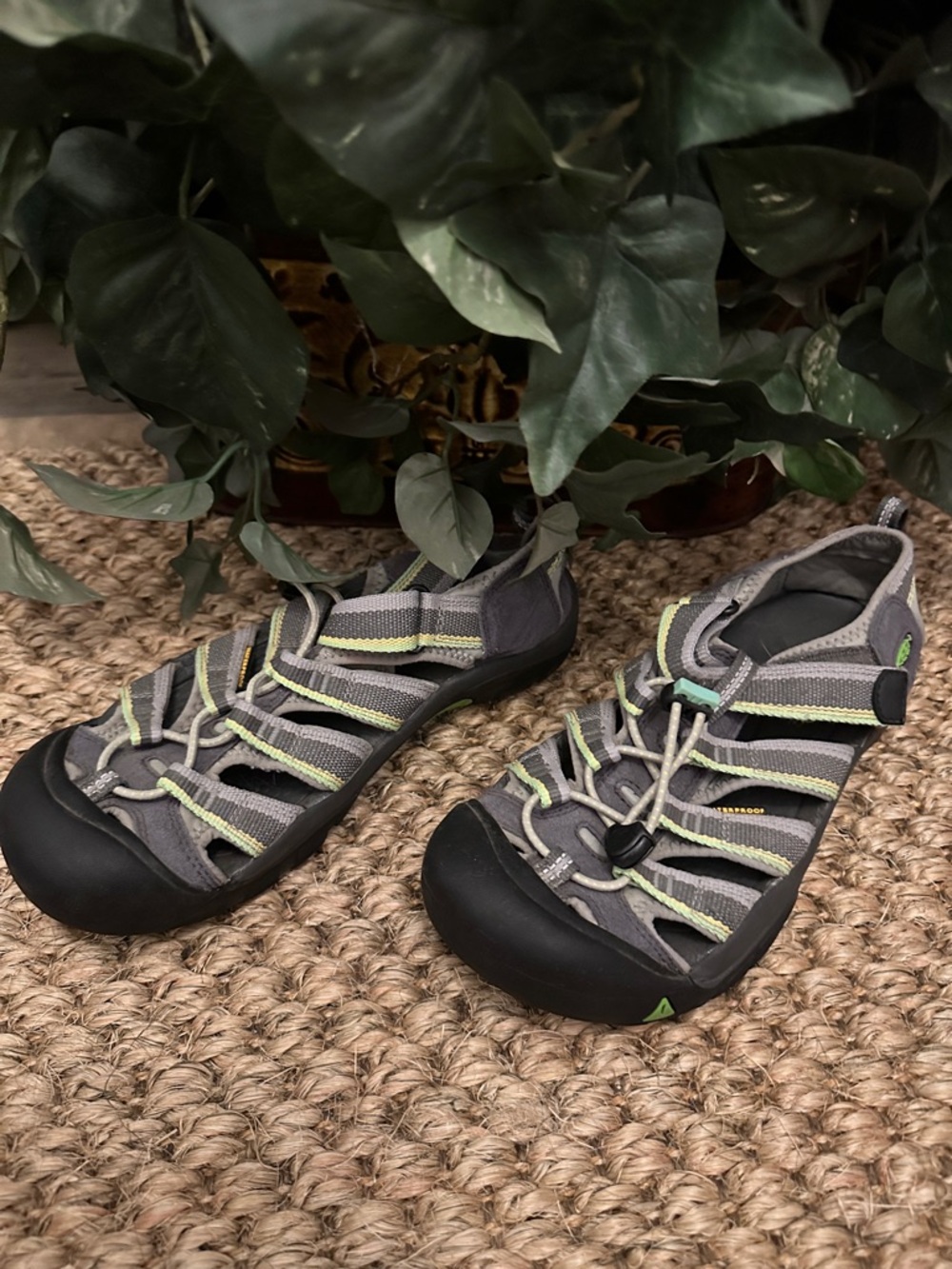 Keen Gray Sandals with Yellow-Green Accents - Picture 2 of 4